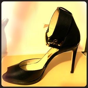MK Calder Ankle Strap - Black Leather